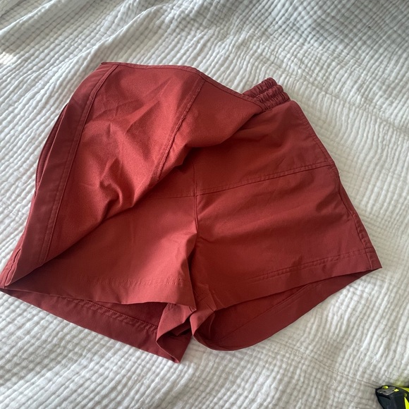 Old Navy Hiking Athletic Skort in Clay - Picture 2 of 6